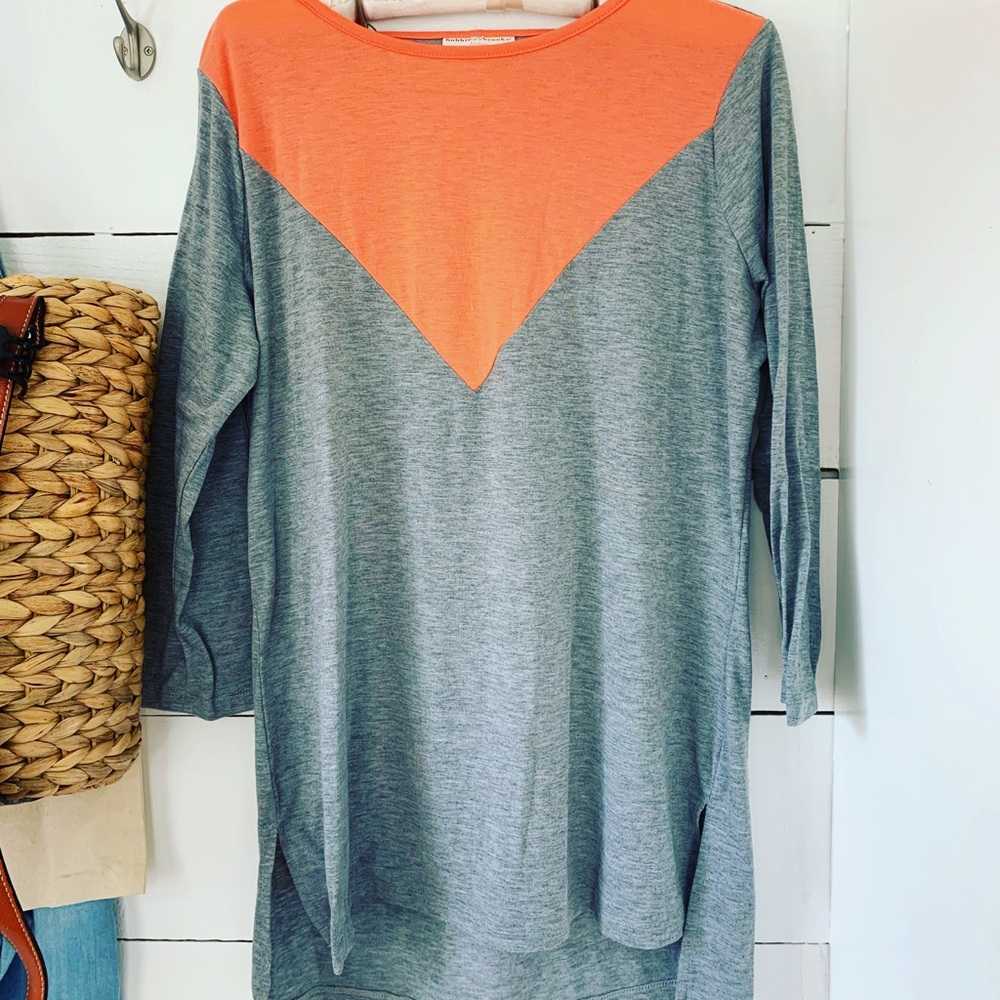Bobbie Brooks Ladies Gray and Pink Top! 🍁❄️♥️ Women’s Medium 🌟